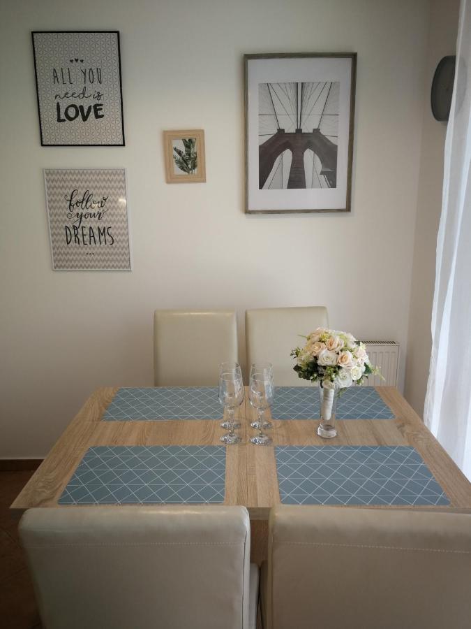 Voeroesmarty Apartman Miskolc - Belvaros - Downtown Bagian luar foto